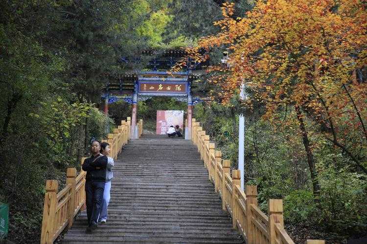 兴隆山景区景点介绍_榆中兴隆山景区景点介绍