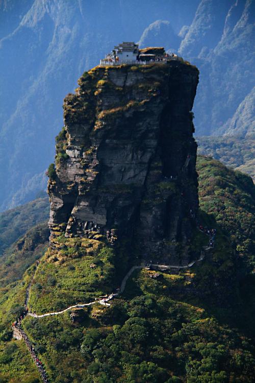 贵州梵净山在哪里_贵州的梵净山